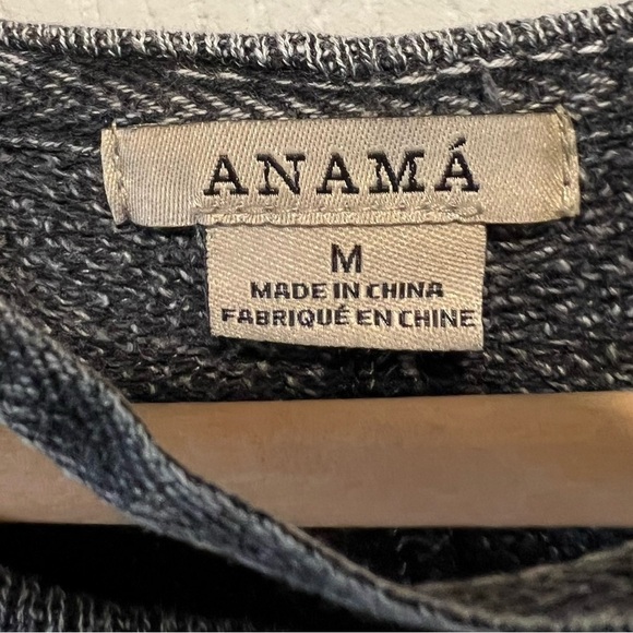 Anama cotton blend cold shoulder distressed top size medium. - Picture 3 of 4